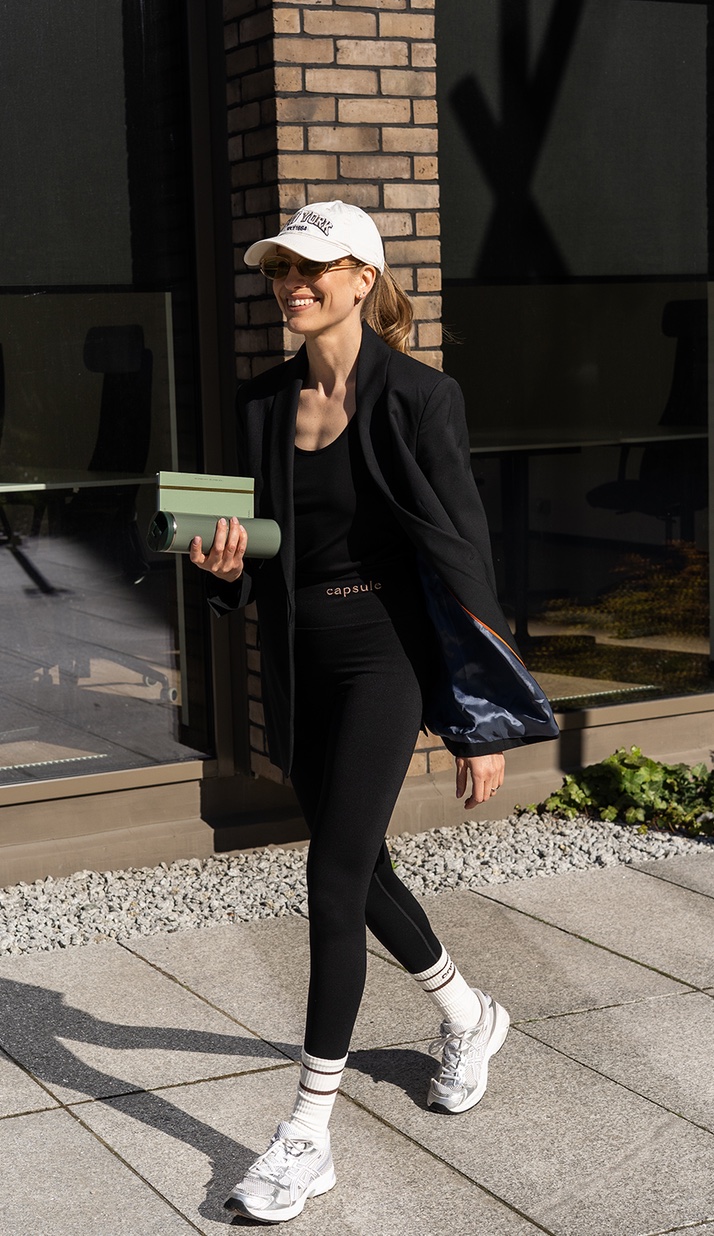 Socks 'MAN! I FEEL LIKE A WOMAN!' - Look #2