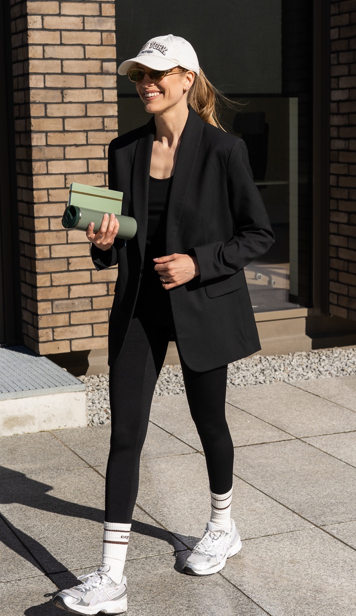 Look with leggings 'SECOND SKIN'